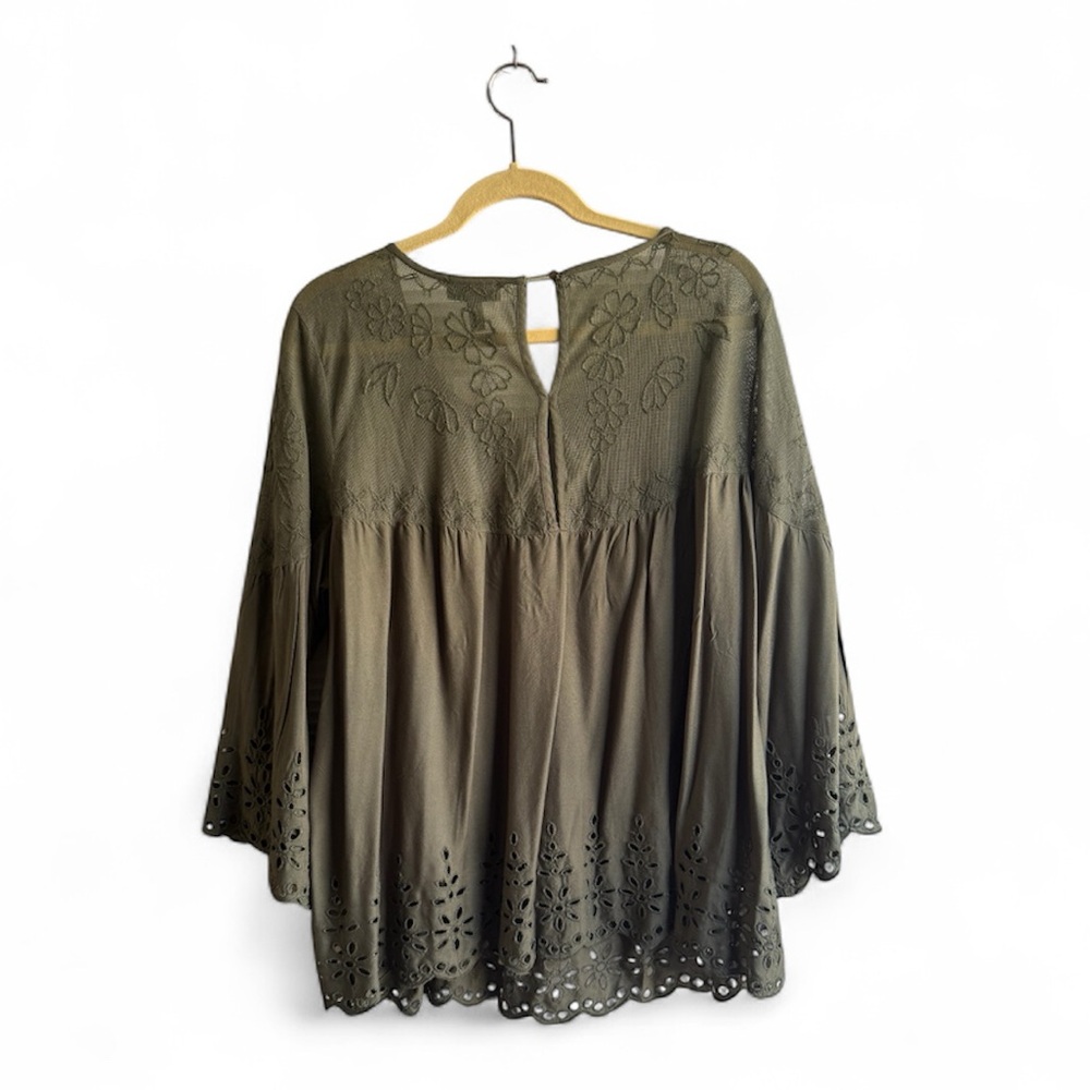 Jessica Simpson Size 1X Olive Green Top - Picture 5 of 6
